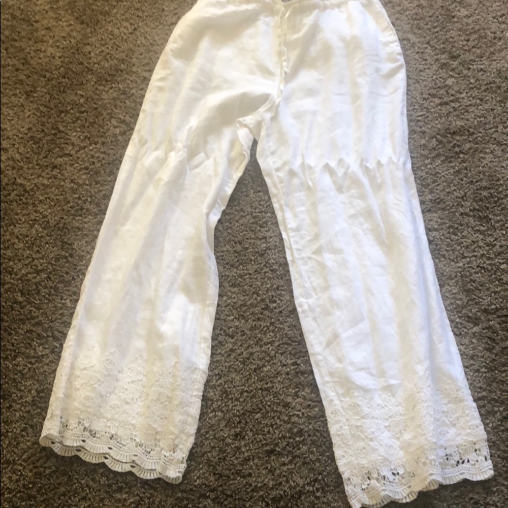 White linen pants with lace